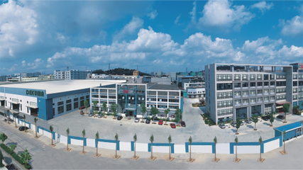 德科摩汽車玻璃包邊機(jī) 匠心工藝，鑄就汽車三角窗完美密封新標(biāo)桿